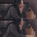 반응터진 김연아 보그 화보 속 디올 신상 뚜주흐 매크로까나쥬 버티컬 토트백