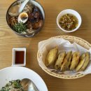 수림식당 앞 소공원 | 화명동 찐맛집 수림식당 더운날에 비빔탄탄면과 동파육덮밥