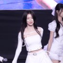 무대바닥이 너무 차가워서 놀란 오마이걸 아린.gif 이미지