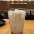 산호천 | ☕🍰 투썸플레이스 마산합성산호천점 방문 후기 | 디저트 종류 많아서 만족