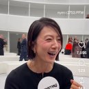 김희애 지난주 파리 간거래요 눈가주름 심해요 이미지