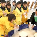 현대판 공양미 300석으로 “불우노인 눈 뜨셨네” 곡성심청축제 행사 맞춰 개안시술 성금모금 이미지