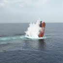 후티군 정선명령을 거부하다 대함탄도미싸일로 격침당한 벌크선 이미지