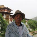 운산 아래 구름 이미지