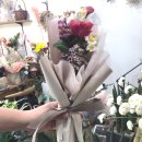 제이엔케이(JNK) | [구매후기] 안산 중앙역 뒤 JNK Flower Shop &amp; Studio 꽃다발