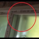 빛이 두번 나타나고 (38초 43초)흉가 외부에서 검은 수살귀가(7분13초) 지켜보다 옥상으로 올라감이 포착됨 이미지