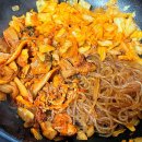 [밀키트 추천] 밥도둑 최강자 먹스타 돼지고기 묵은지 김치 두루치기 후기