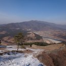 온달과 평강공주의 사랑 옛 정취 서린 온달산성을 품은 겸암산(謙庵山=계명산=향로봉865m)과 문필봉(文筆峰505m)-- 충북 단양 가곡면 이미지