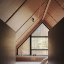 Stay the GAM 이미지