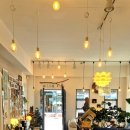 빵드마망 | 아기자기한 소품이 가득한 ' 카페 드 마망 ' 카페