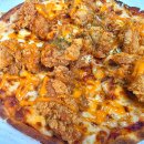 동키치킨앤피자 | [내돈내산] 피자 위에 치킨이 앉았다? 맘스터치 피자앤치킨 싸이피자 솔직후기