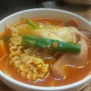 보따리 부대찌개 이미지