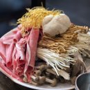 장수버섯샤브샤브 이미지