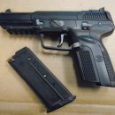 방탄유리를 뚫는 힘 좋은 권총 (FN Five Seven 5.7 x 28 mm) 이미지