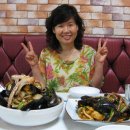 웃어야 웃을 일 이미지