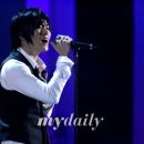 까만눈안경 이미지