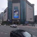 현대백화점 정문 이미지