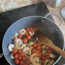 마음이 편안했나봐요. 코스트코 샤도네 한 병을 혼자서 다 비웠네. 이미지