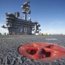 미해군 항공모함에 남겨진 빈라덴의 흔적 이미지