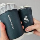 잠실나루역 1,2번출구사이 | KUSTOM COFFEE 커스텀커피 잠실나루점 보틀 딸기 라떼, 인생 라떼 단체 배달
