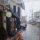 숙대입구역 4번 출구 | [숙대입구역/남영역] 데이원커피바 : 유럽 감성 숙대입구 라떼 맛집 &amp; 주택 개조 카페 내돈내산