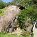 굴암사마애선각좌불상 이미지