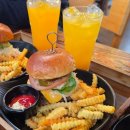 픽업버거(PICK UP BURGER) | 제주 성산일출봉 맛집 | 골프여행 우천 취소 후 찾은 꽃담수제버거, 흑돼지버거 진짜 맛있었어요 🍔