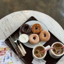 [양재 맛집/디저트] 적당히 달아서 더 매력적인 도넛, 솔직 방문 후기 &lt;퀸즈 베리 도넛 하우스-양재점&gt;