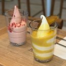 디엠타워 3관 | [내돈내산] 백미당 아이스크림 방배점 후기 | 시즌한정 딸기 아이스크림 vs 스페셜 고구마 아이스크림