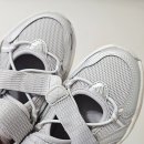 (주)오즈디자인컴퍼니 | 아디다스 오즈웨이브 샌들 그레이 투 실버 메탈릭 사이즈팁 여름신발추천
