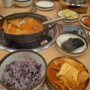 월수금통돼지김치찌개 이미지