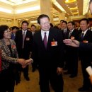 Pursuing Graft Cases at Higher Levels, Chinese Leader Risks Unsettling Elites-NYT 9/25 : 중국 시진핑 주석 강력한 부채청산 위험한 모험 배경 이미지