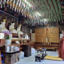 함안 장춘사 석조석가여래삼존좌상 이미지