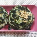 참치마요 주먹밥 만들기 김가루 주먹밥 레시피 간단한 참치 요리 밥 도시락 만드는법 이미지