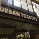 얼반트레이더스 이미지