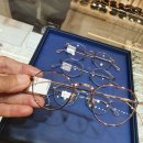 신원안경원 이미지