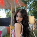 "뉴욕을 홀린 란제리룩" 역대급 몸매 유지하며 쉴틈없이 뛰어다니는 블랙핑크 제니, 식단 & 운동 루틴...