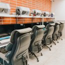 몬스터PC | 규모 크고 깔끔한 인테리어 화곡역 PC방 쿡몬스터