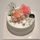 그레인 제빵소 - 송파구 | 송파 케이크 맛집 그레인제빵소 카네이션 생화 케이크 구매 후기