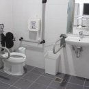 종합운동장 화장실(장애인화장실) 이미지