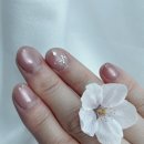 더 마을 핑크 | 안양 동편마을 솜씨네일 : 복직 전 마지막 사치! 영롱한 핑크 자석젤로 기분전환 성공