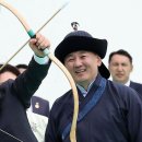 ‘초원 오찬’서 조랑말 받은 李대통령…몽골, 떠날때까지 극진 환대 이미지
