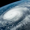 `태풍의 눈` 선명…NASA, `오늘의 사진` 힌남노 선정 이미지