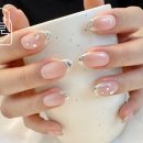 반하는 네일