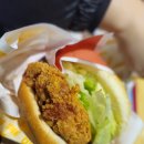 거산광고기획 | 롯데리아 침착맨 버거 통다리크리스피치킨버거 (파이어핫, 그릭랜치 비교 후기) 뭐가 더 맛있을까?