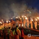 다섯개의달 이미지