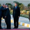 Touting New Security Deal, Bush Makes Final Iraq Visit 2008.9.15 부시 이라크에서 신발세례 받음 이미지