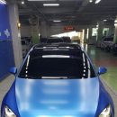 폭스바겐 골프 /2.0 tdi/13년/26000km/흰색 블루래핑/튜닝차량/2270만원 이미지