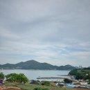 들꽃민박 | 반려견과 남해여행. 바닷가 조용한 민박집, 나혼자 옥상 고기 파티