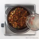 부추 보리 비빔밥과 쇠고기 강된장 이미지